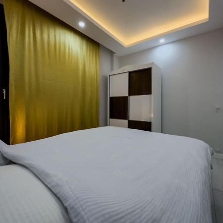 Havalimanina Yakin 1+1 Lux Suite Aksu  Esterno foto